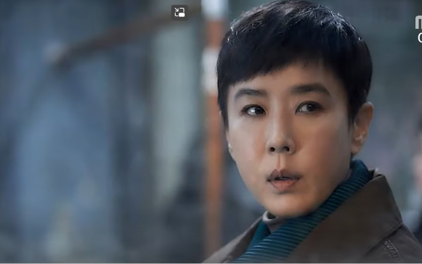 영화 '정이' 한 장면