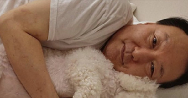 대통령선거 후보 당시 윤석열 대통령이 개인 SNS에 올린 개 '토리'와 함께 찍은 사진